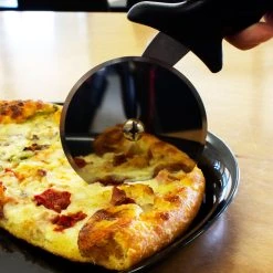 Brand new ???? BarMan Fante's Uncle Tony's Classic Pizza Cutter ???? -Barman Shop pizza cutter scene2 700x700